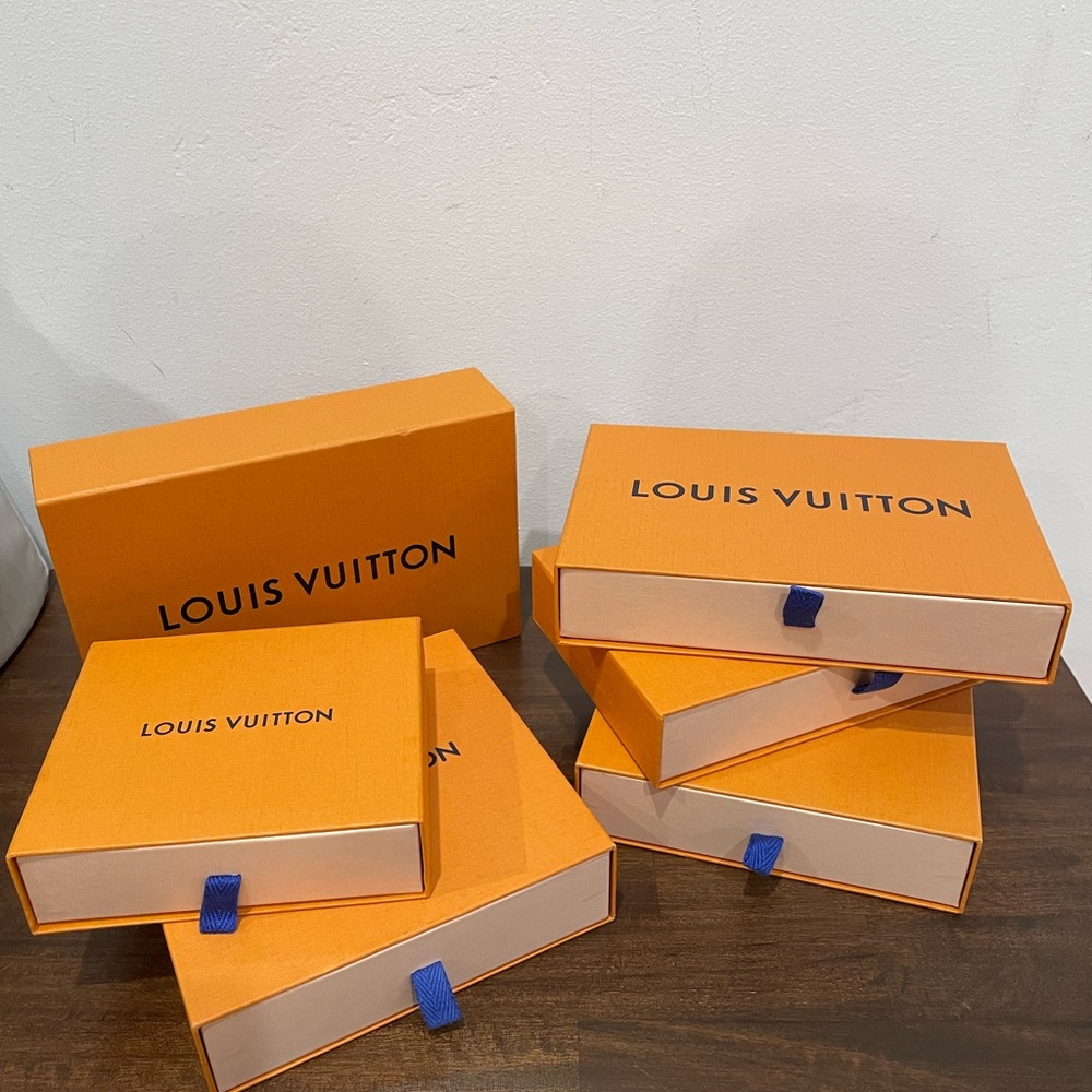 🧡NEW💙 Louis Vuitton Boxes - Many Sizes - Ready for Gifts!!